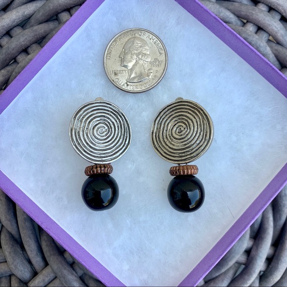 Jewelry - Silver & Black Boho Clip-on Earrings